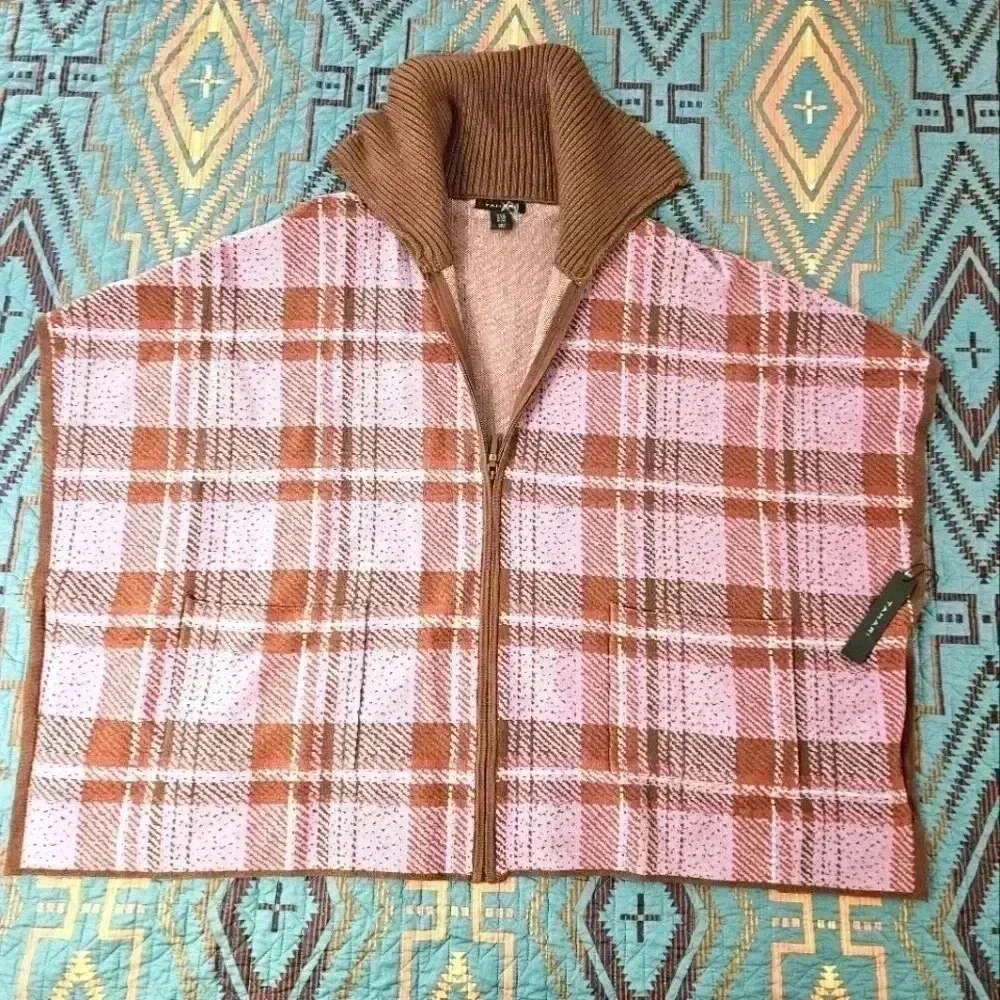 NWT Tahari poncho/sweater.